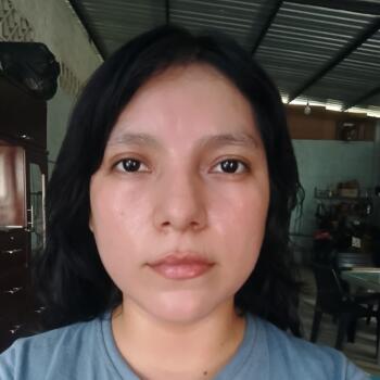 Niñera en Machala: Flor
