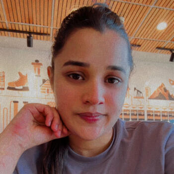 Baby-sitter in Red Deer: Navjot