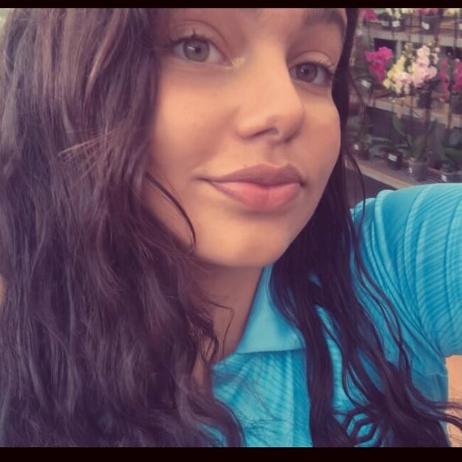 Babysitter in Uberlândia: Maria