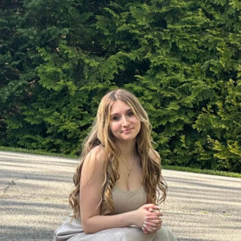 Babysitter in Charles Town: Kalissa Smoot