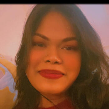 Babysitter in Paris: Nishi Dikshika