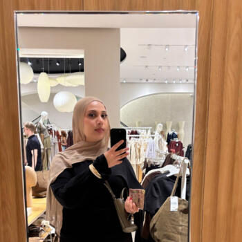 Babysitter in Berlin: Aicha
