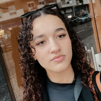 Babysitter in Alpiarça: Maisa