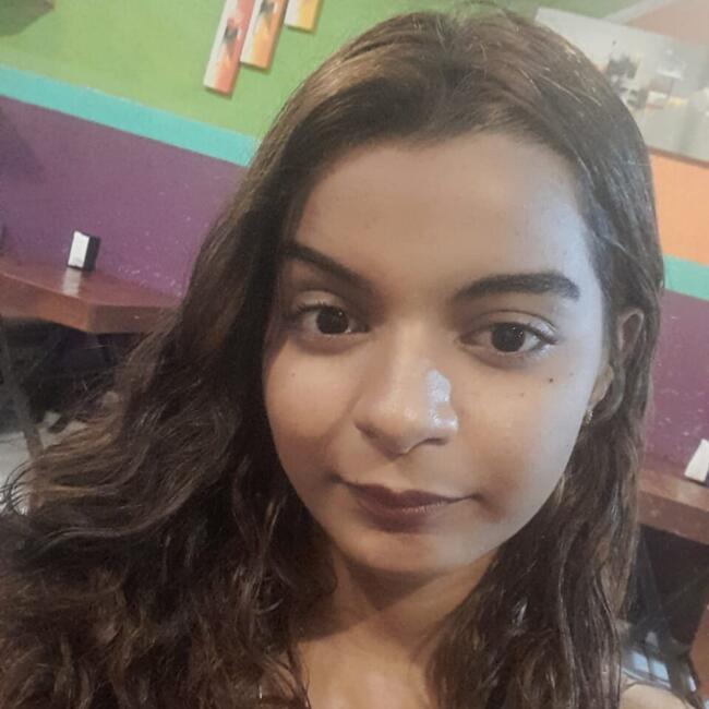 Babysitter in Fortaleza: Taís