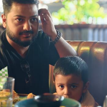 माता-पिता बंगलौर: Rishi