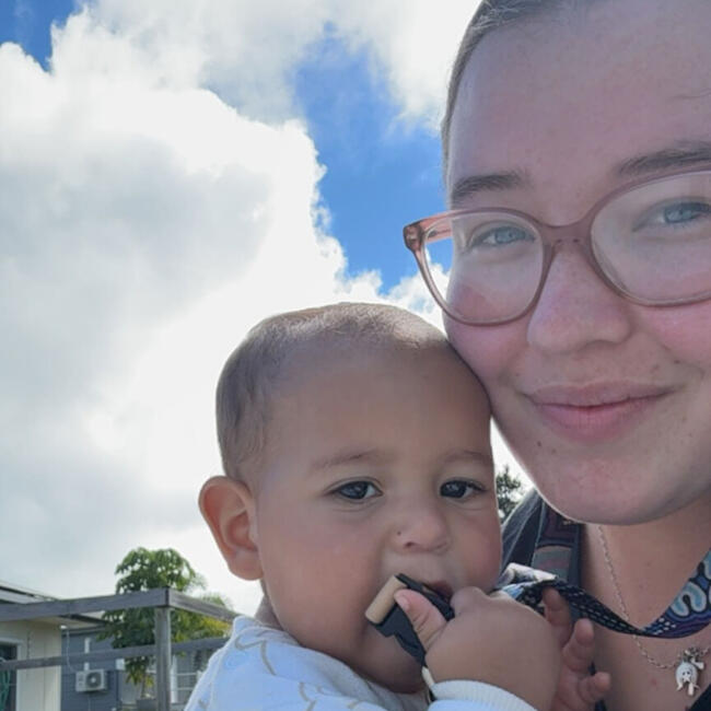 Babysitter in Townsville: Neah