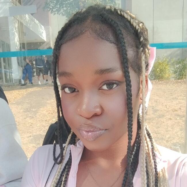 Baby-sitter in Edmonton: Sora