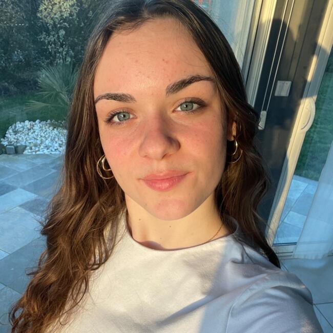 Babysitter in Croisilles (Calvados): Lya