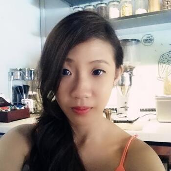 Babysitter in Singapore: Kimberly