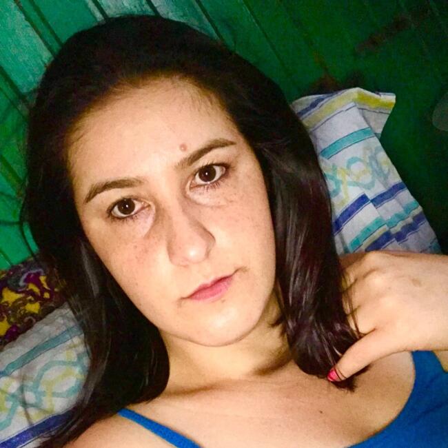 Babysitter in Camboriú: Daniela