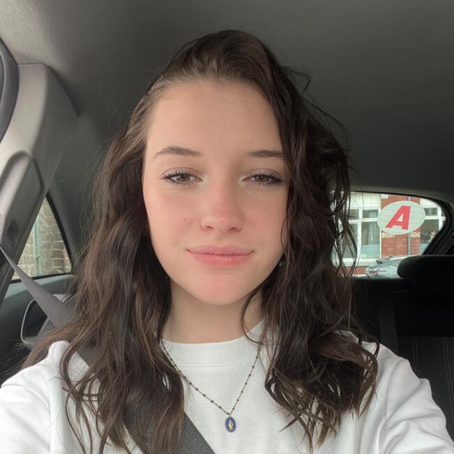 Babysitter in Saint-André-lez-Lille: Zelie