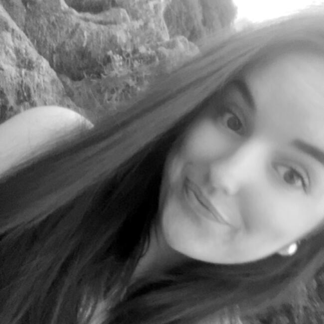 Babysitter in Poitiers: Clémence