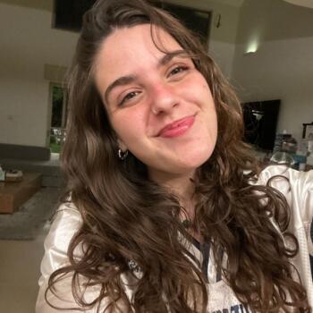 בייביסיטר ב- בת ים: נועה