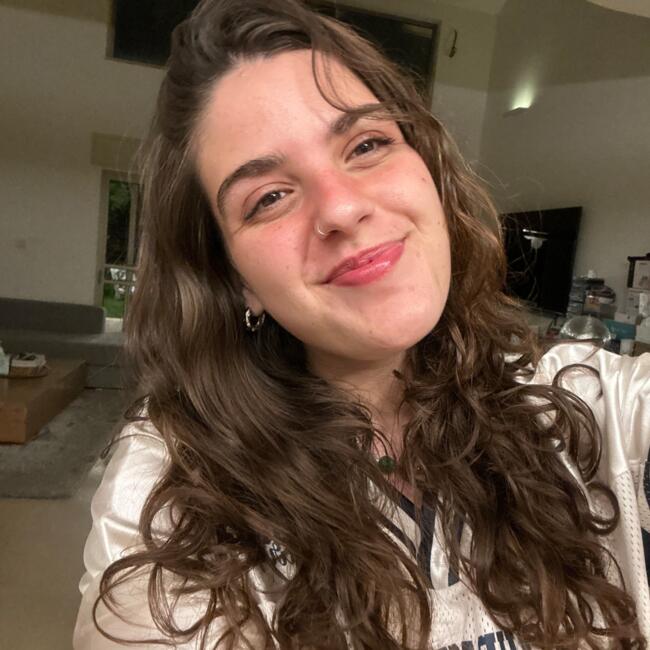 בייביסיטר ב- בת ים: נועה