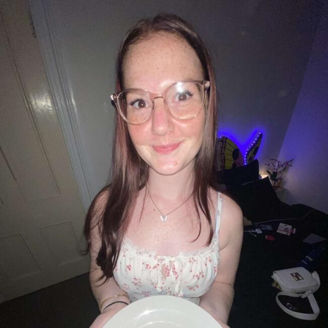 Babysitter in Invercargill: Rogue