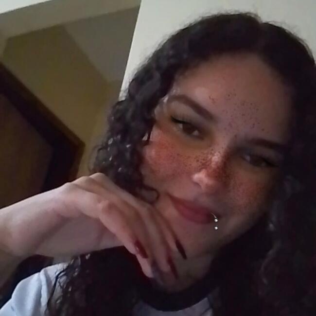 Babá em Joinville: Carolina