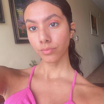 Babysitter in Santos: Julia