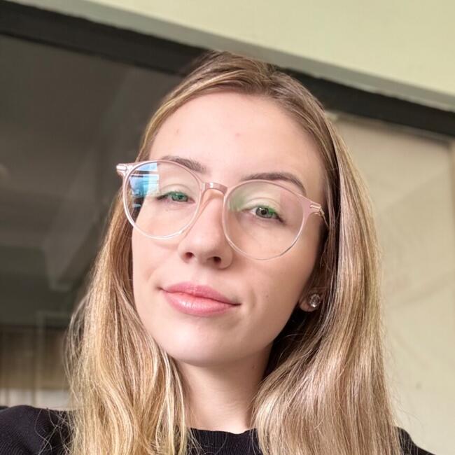 Babysitter in Dublin: Yasmim