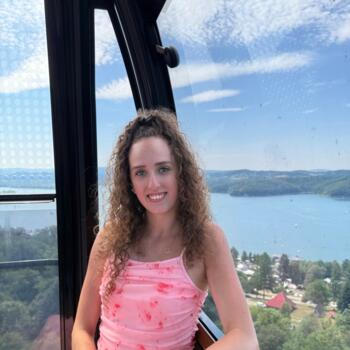 Babysitter in Tremblay-en-France: Nicole