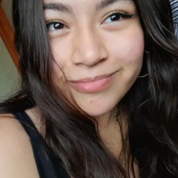 Babysitter in Callao: Danika