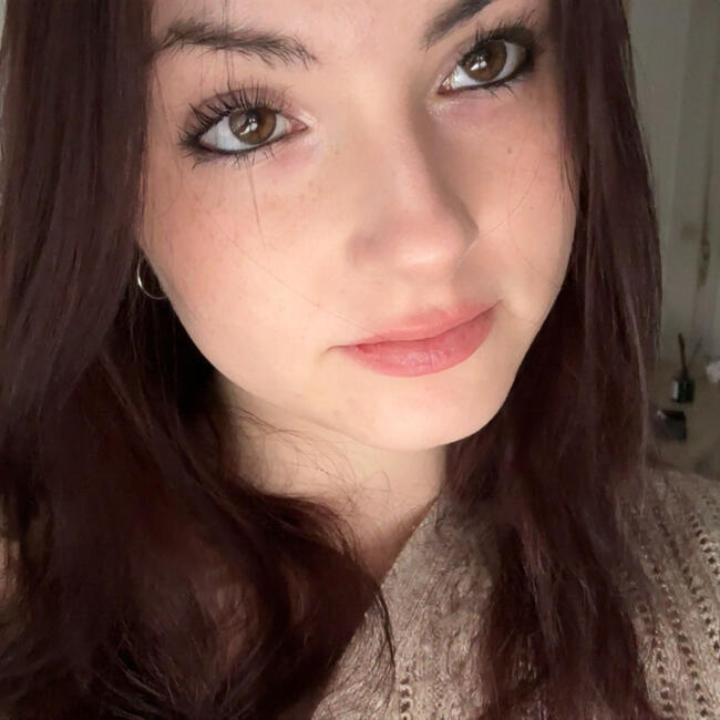 Babysitter in Uxegney: Amy