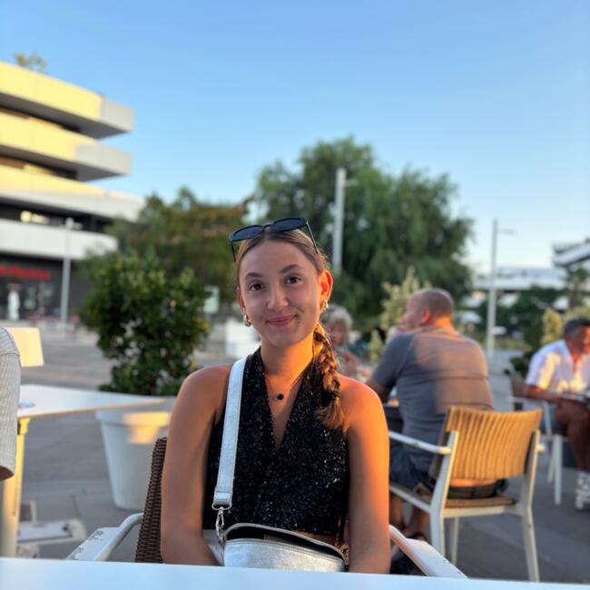 Babysitter in Rodez: Hermine