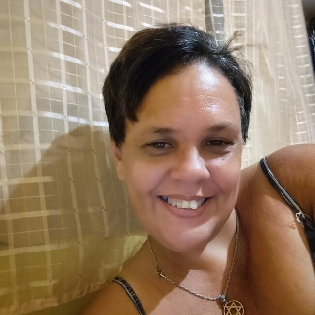 Babysitter in Salvador: Juliana