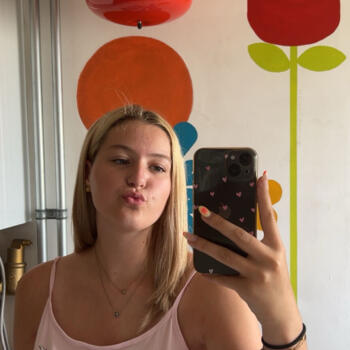 Babysitter in Gistel: Amber