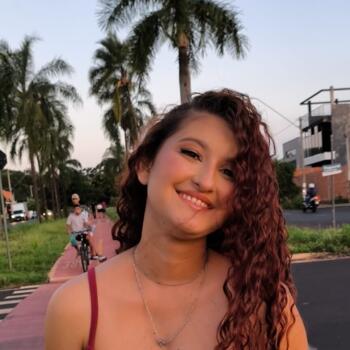 Babá em Ribeirão Preto: Ashilley Naely