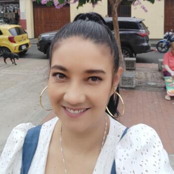 Babysitter in Bogotá: Magnolia