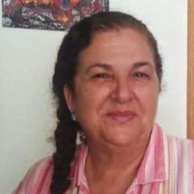 Babysitter em Ribeira Brava: Carla