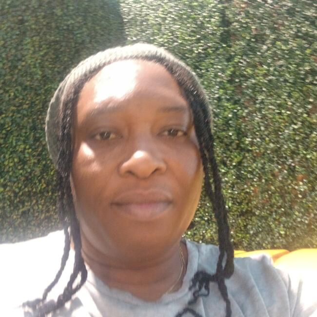 Babysitter in Clarendon Gardens: Nokomis