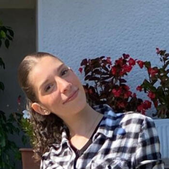 Babysitter a Milano: Giulia