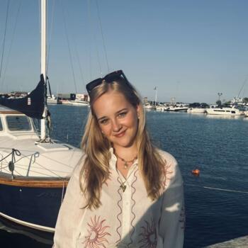 Babysitter in Almelo: Demi