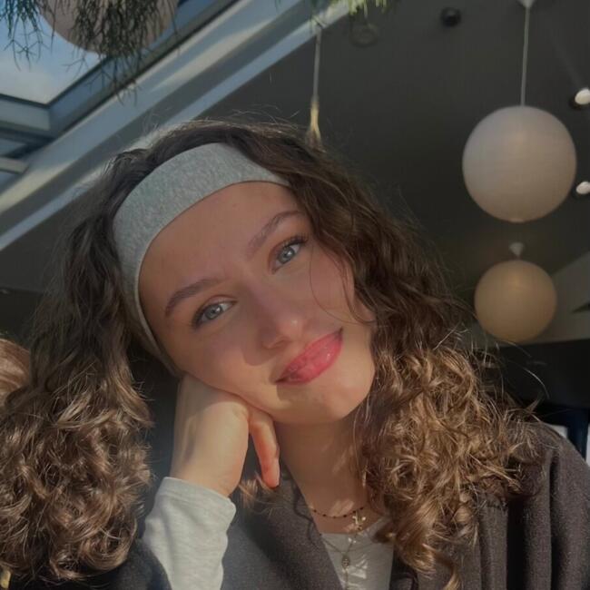 Babysitter in Lyon: Mary-lou