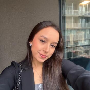 Babysitter in Juiz de Fora: Carolina
