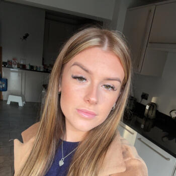 Babysitter in West Malling: Ria