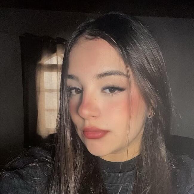 Babysitter in Pouso Redondo: Gabi