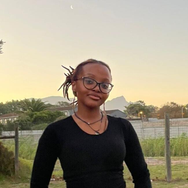 Babysitter in Muizenberg: Sbongakonke