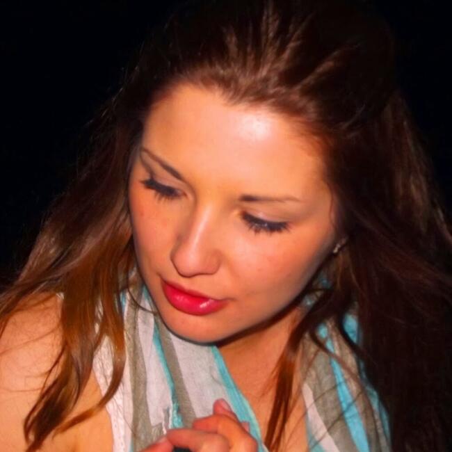 Babysitting job in Oeiras: Cláudia Janete