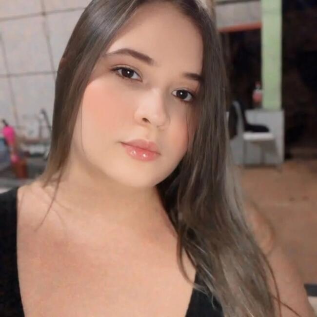 Babá em Goiânia: Sara