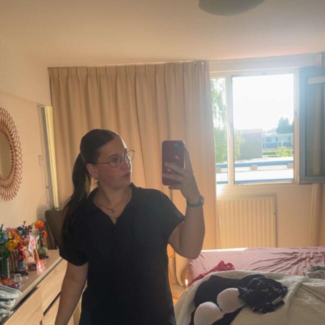 Babysitter in Apeldoorn: Anouk