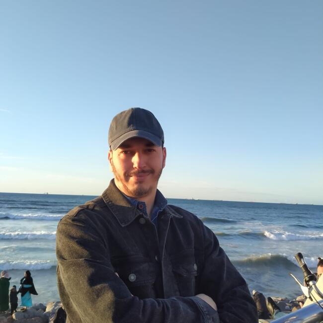 Babysitting job in Biella: Abcdefgh