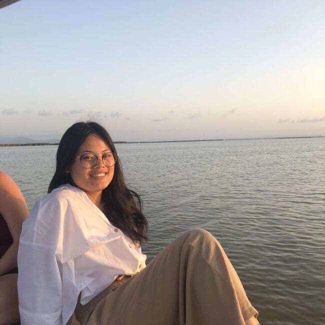 Babysitter in Ichtegem: Louise