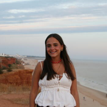 Babysitter in Lisbon: Margarida