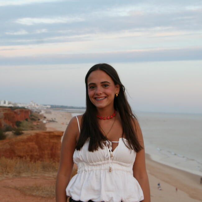 Babysitter in Lisbon: Margarida