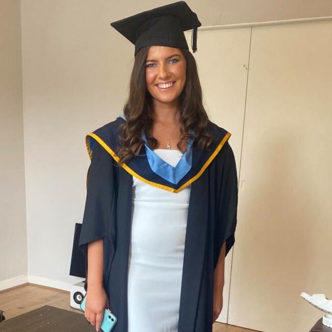 Babysitter in Melbourne: Ellen