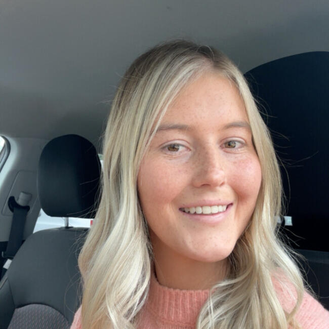 Babysitter in Newcastle: Lucy