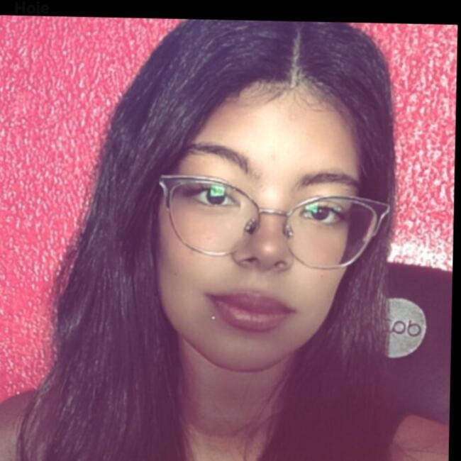 Babysitter in Marília: Vitória