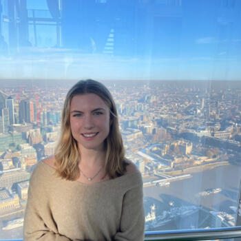 Babysitter in Christchurch: Maya